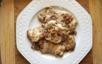 Filetes de contramuslo de pollo al ajillo de vinagre